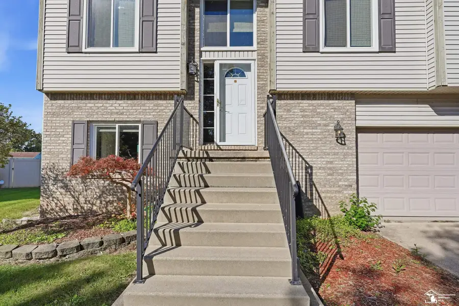 8843 Railwood DR, Newport, MI 48166 - #2