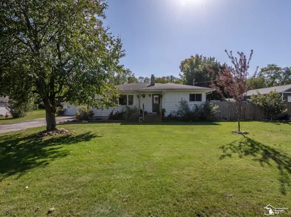 1359 Moore RD, Adrian, MI 49221