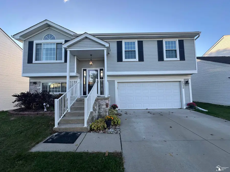 2050 E Williams CIR, Westland, MI 48186 - #2