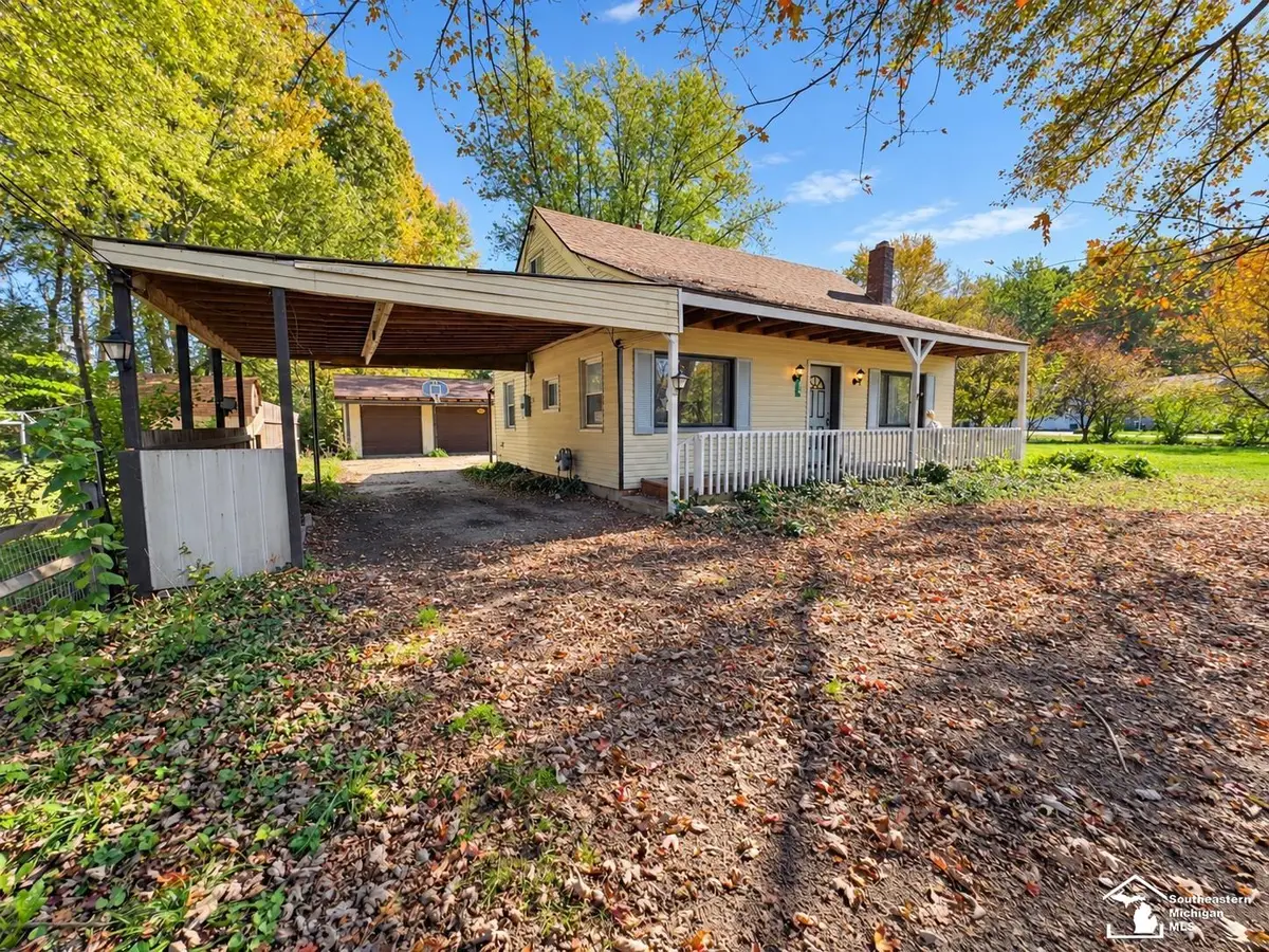 6440 Whiteford RD, Ottawa Lake, MI 49267 - #1
