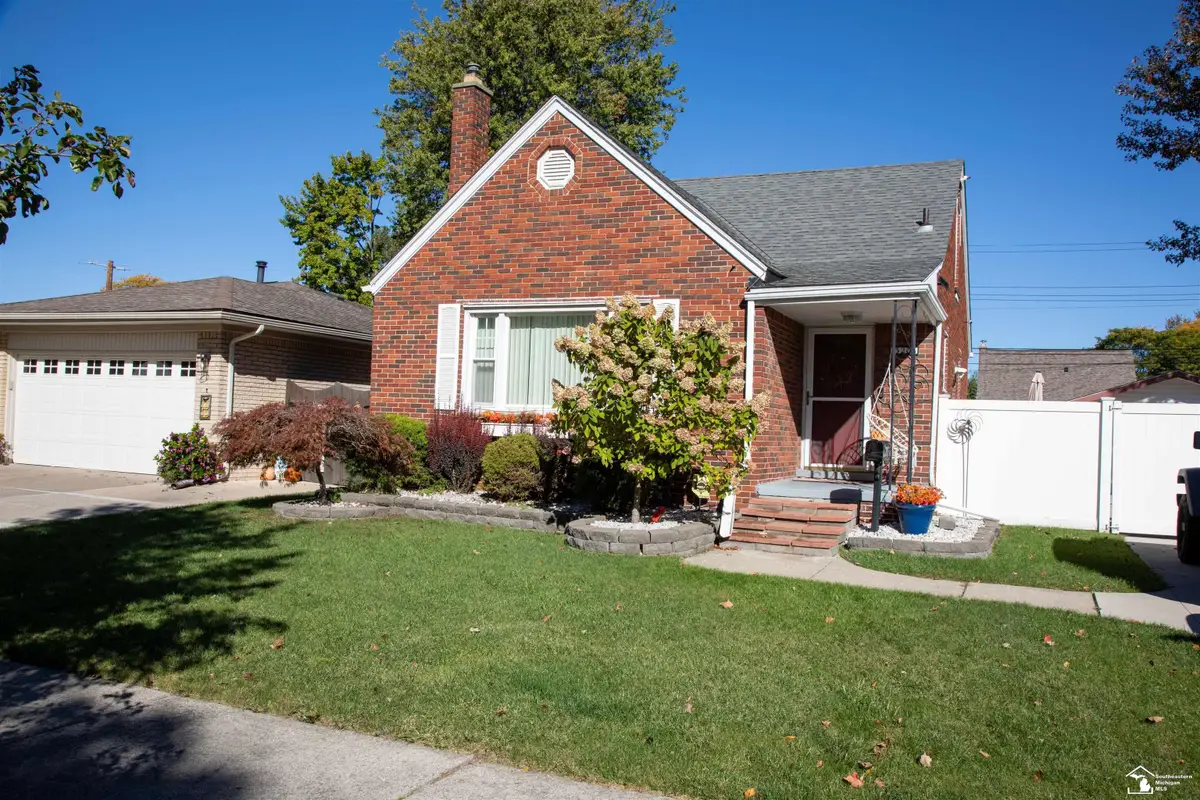 13206 Catalpa ST, Southgate, MI 48195 - #1