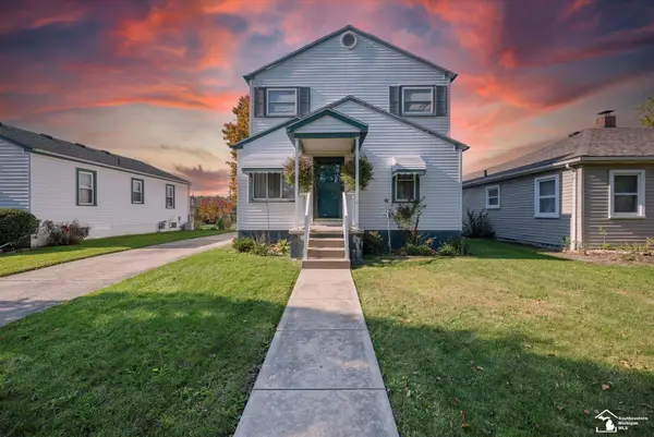 1203 Bentley DR, Monroe, MI 48162