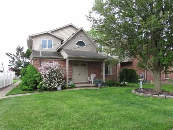 35610 Jeffers CT, HarrisonTownship, MI 48045