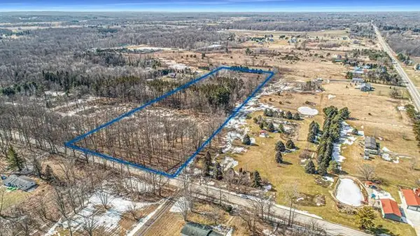 395 S Lake George RD, Attica, MI 48412
