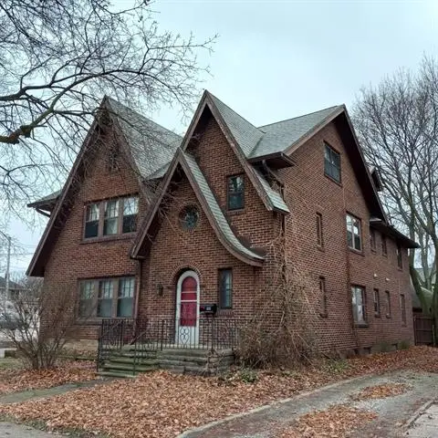 108 N Thompson ST, Jackson, MI 49202 - #1