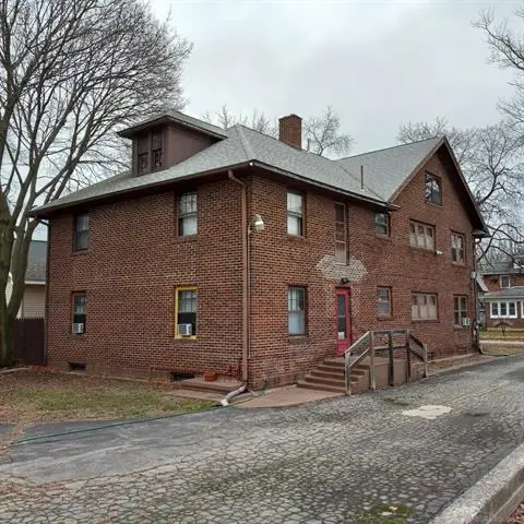 108 N Thompson ST, Jackson, MI 49202 - #3