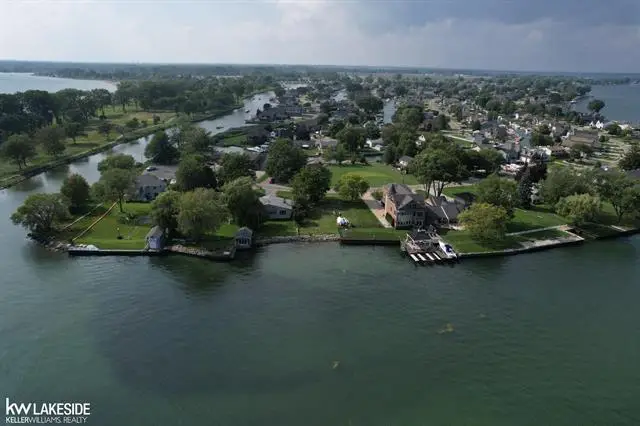 37384 Lakeshore DR, Harrison Township, MI 48045 - #1