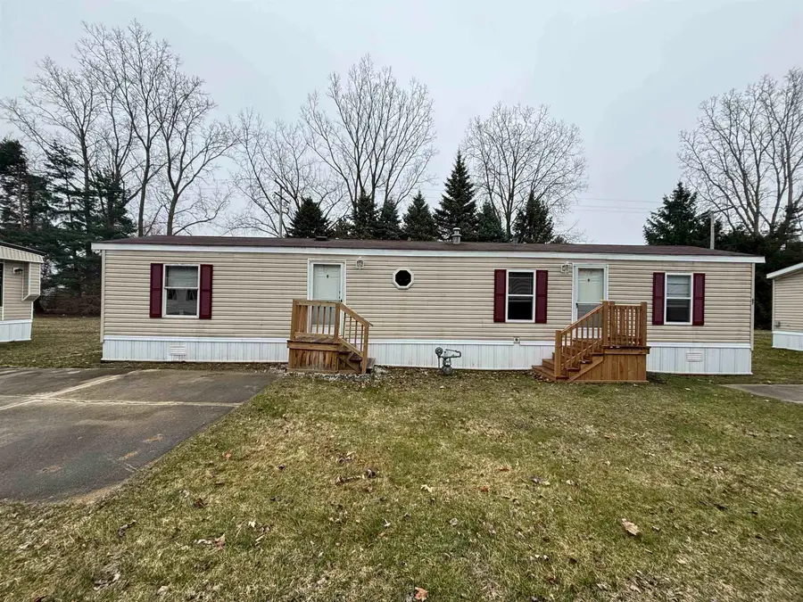 5393 CEDAR ST, Croswell, MI 48422 - #2