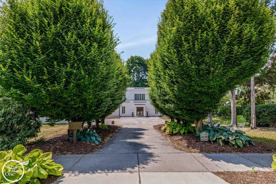 277 Lincoln RD, Grosse Pointe, MI 48230 - #2