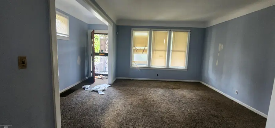 3236 Whitney ST, Detroit, MI 48206 - #2