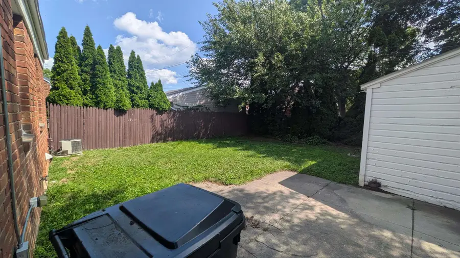17970 Lincoln DR, Roseville, MI 48066 - #3