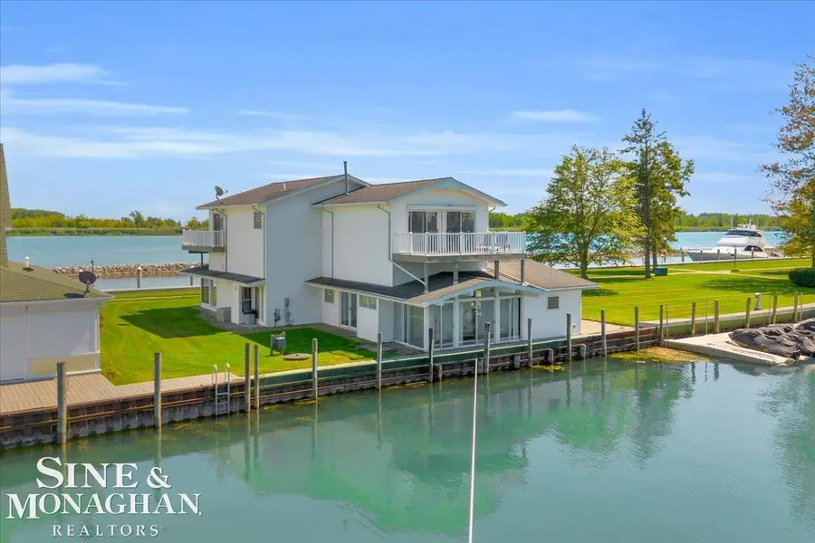 9675 S Channel DR, Clay, MI 48028 - #2