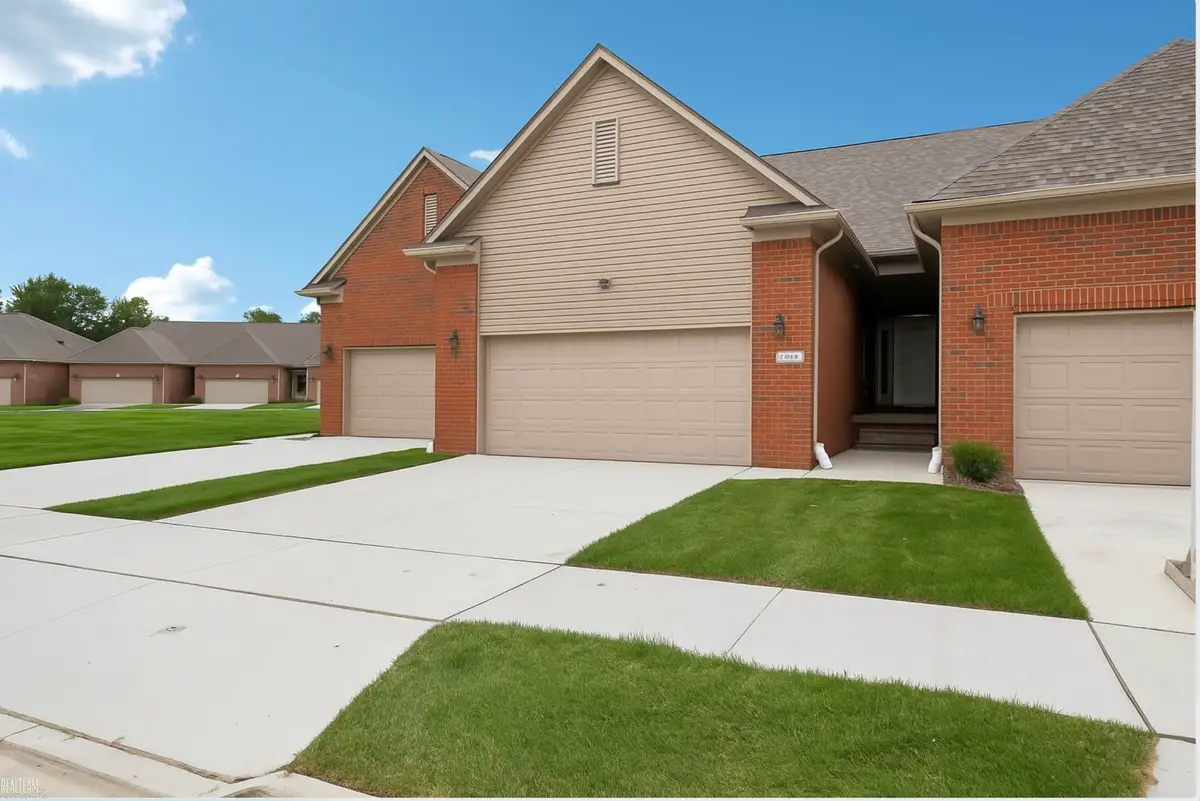 48323 Whittington DR, Chesterfield, MI 48047 - #1