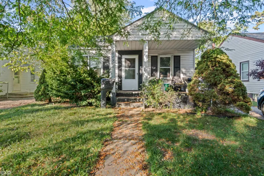 18941 Kingsville ST, Harper Woods, MI 48225 - #3
