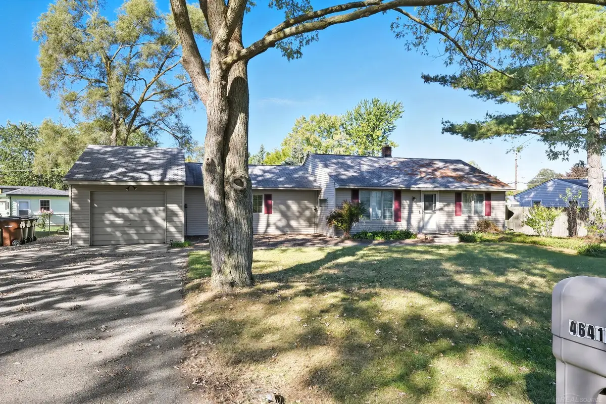 46419 Huling ST, Shelby, MI 48317 - #1