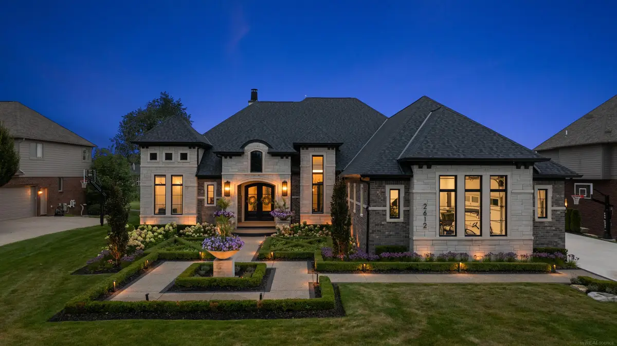 2612 Invitational DR, Oakland, MI 48363 - #1