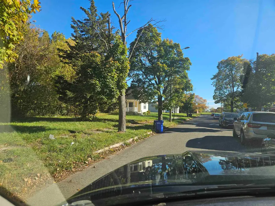 470 Navahoe AVE, Detroit, MI 48215 - #2