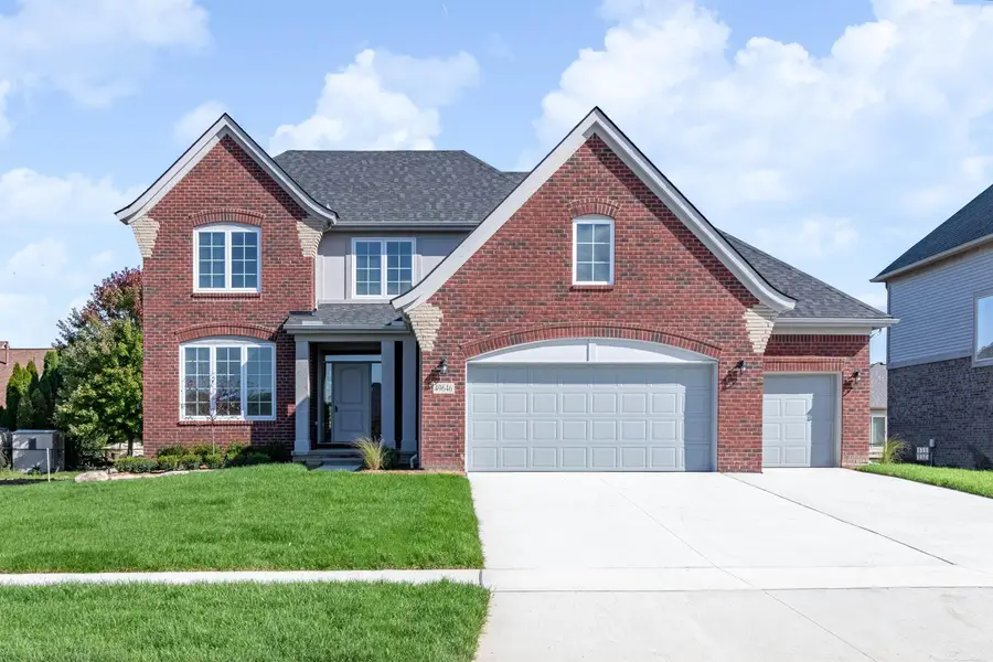 16856 Trajan LN, Macomb, MI 48042 - #2
