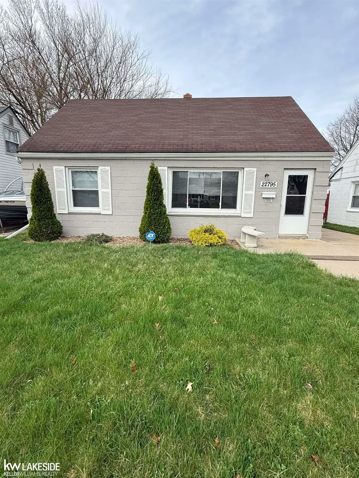 22795 Almond AVE, Eastpointe, MI 48021 - #1