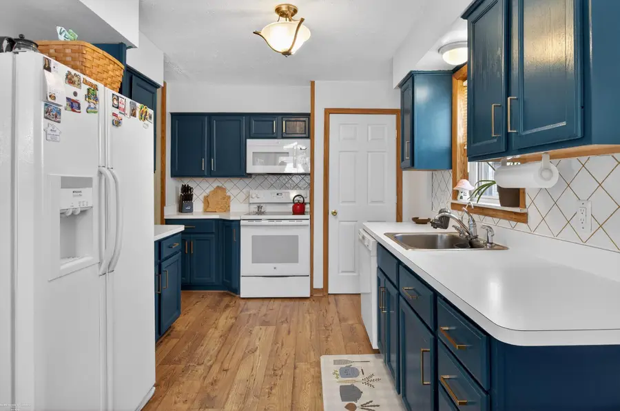 19795 Macel ST, Roseville, MI 48066 - #3