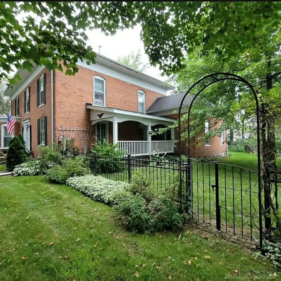 7127 Lake ST, Lexington, MI 48450 - #2
