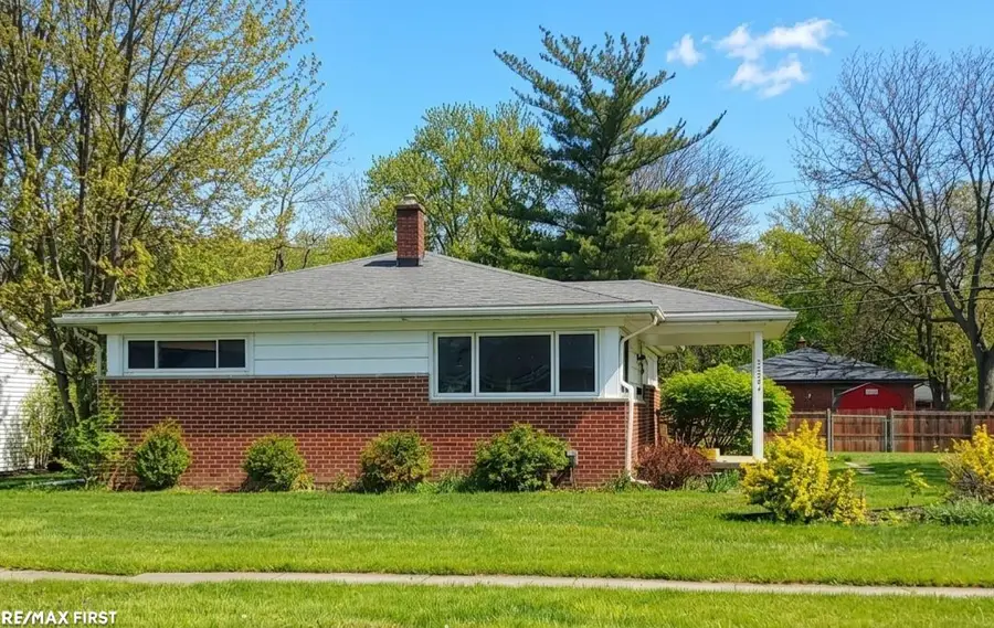 22324 Spitzley ST, Clinton Township, MI 48035 - #3