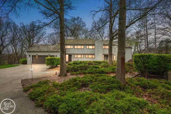 3750 Orion RD, Oakland, MI 48363