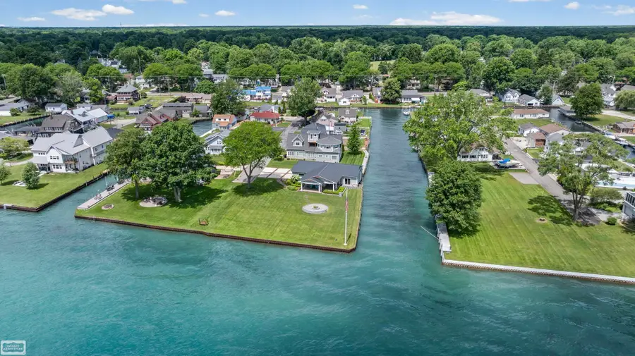 114 Interlochen DR, Algonac, MI 48001 - #2