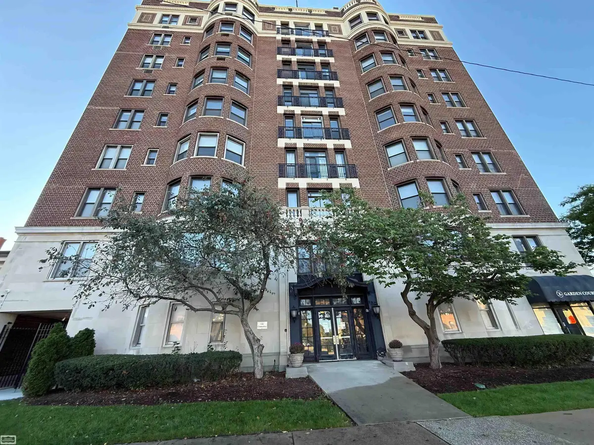 2900 E Jefferson AVE, Detroit, MI 48207 - #1