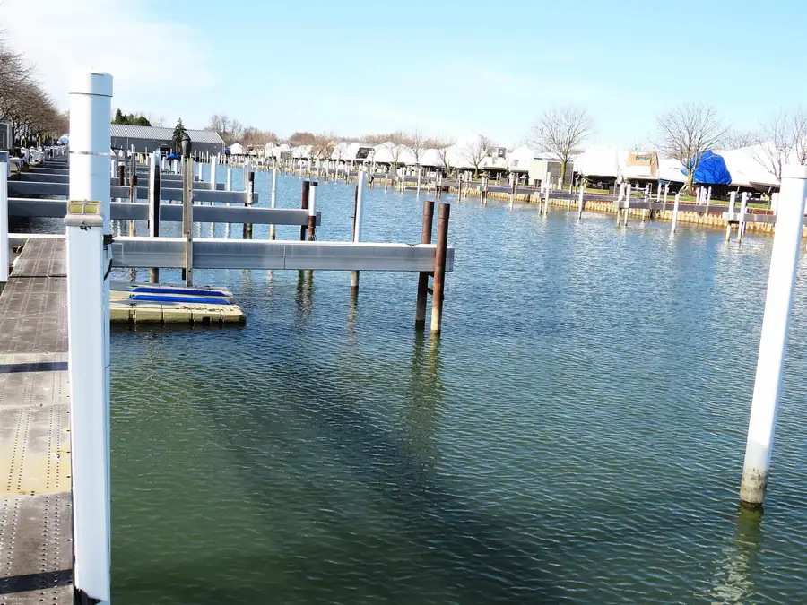 41700 Conger Bay G-269 DR, Harrison, MI 48045 - #2