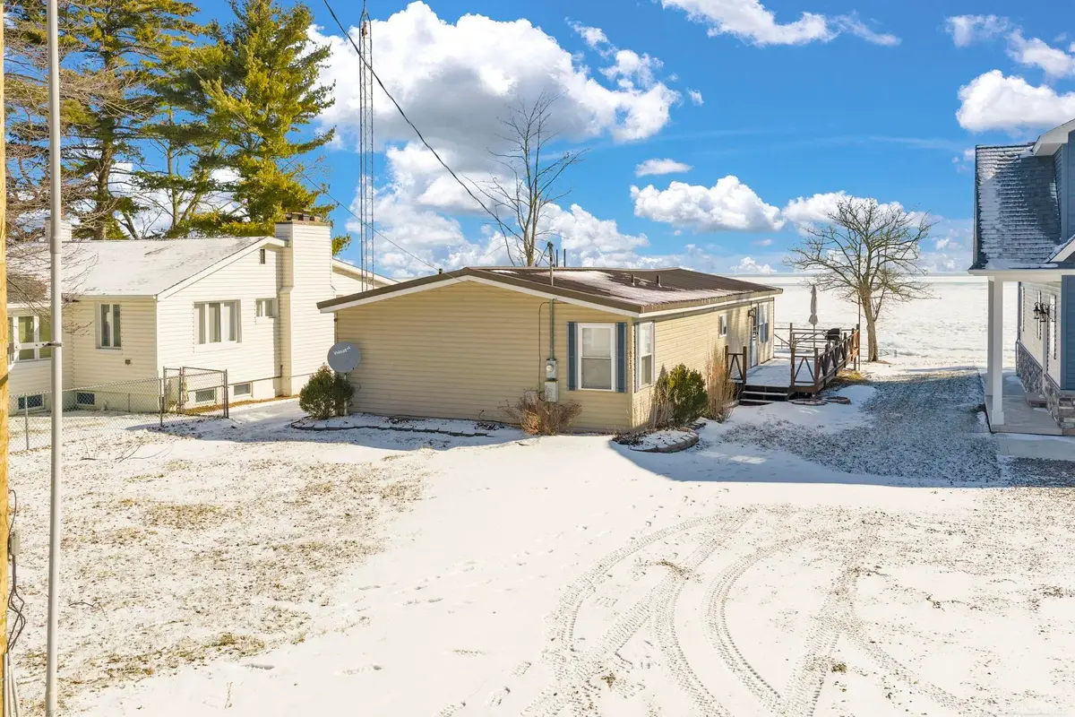8723 Lakeshore RD, Lexington, MI 48450 - #1