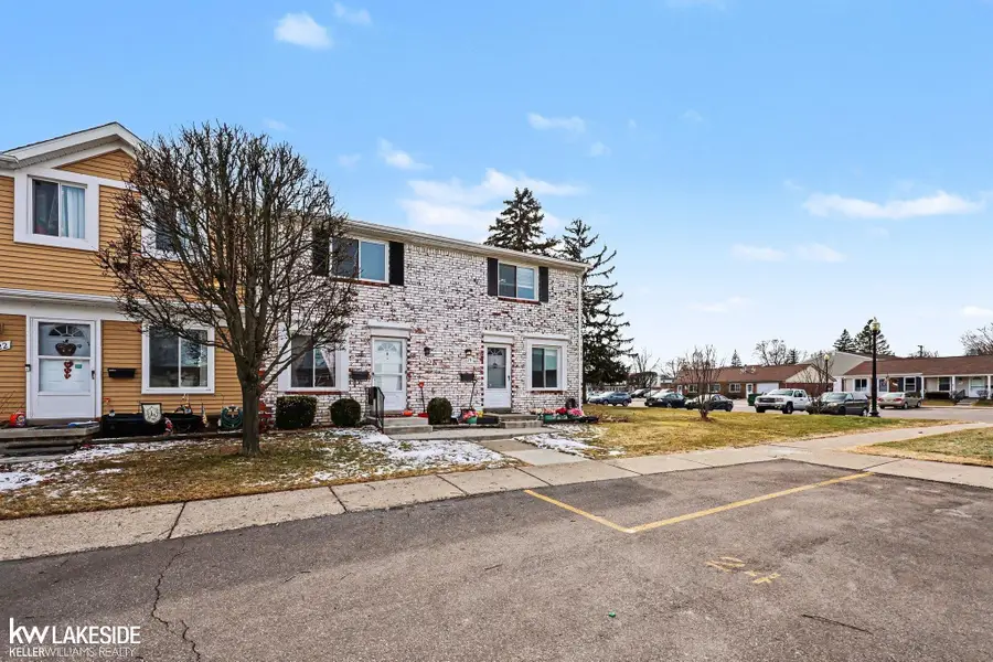 11518 Messmore RD, Utica, MI 48317 - #2