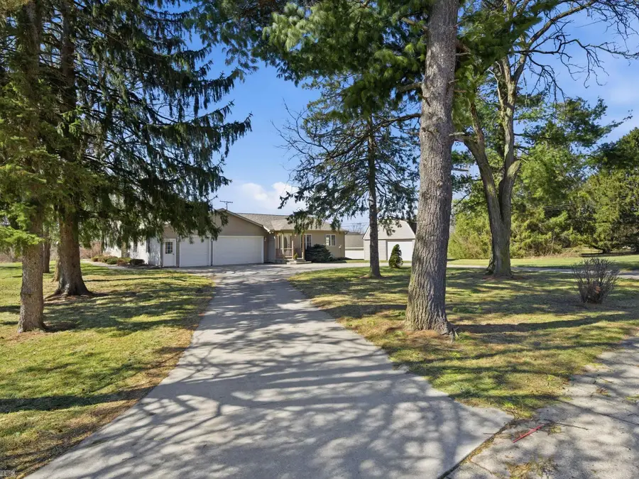 11151 34 Mile RD, Bruce, MI 48065 - #2