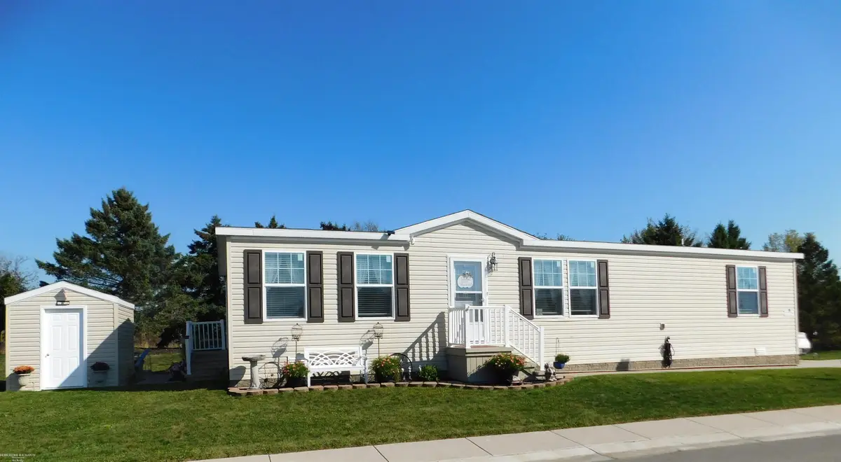 57574 Sawyer CT, Lenox, MI 48048 - #1