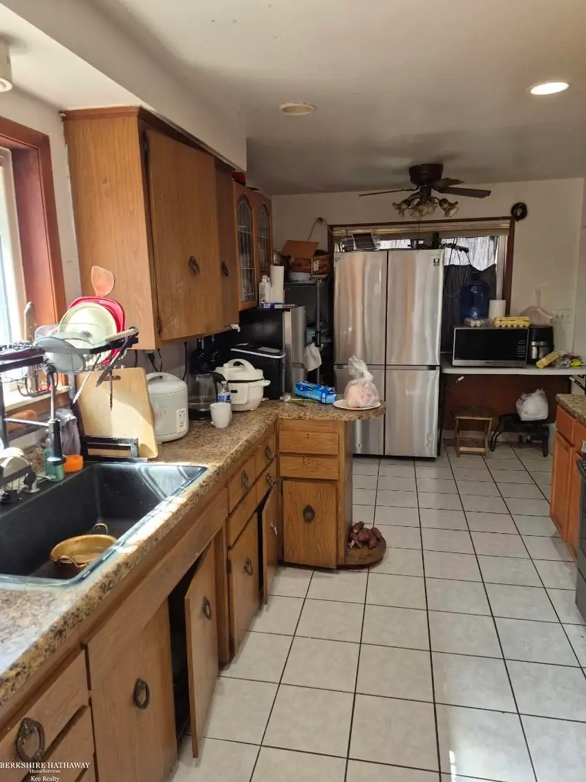 24837 Curie ST, Warren, MI 48091 - #3