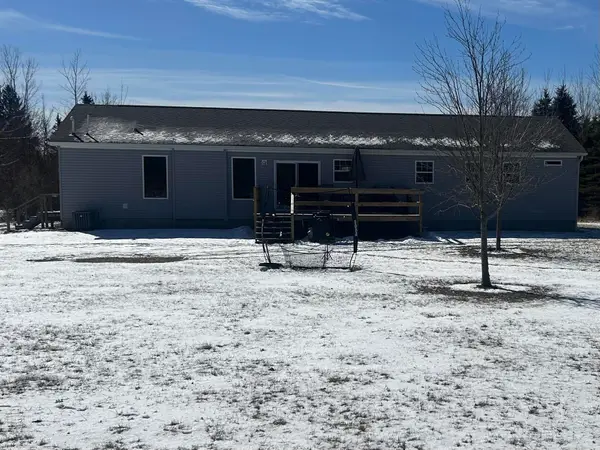 1712 Mt. Forest RD, Pinconning, MI 48650
