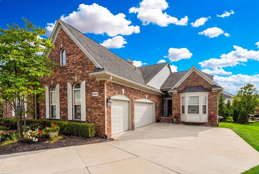 2747 Castlemartin CT, Oakland, MI 48306 - #2