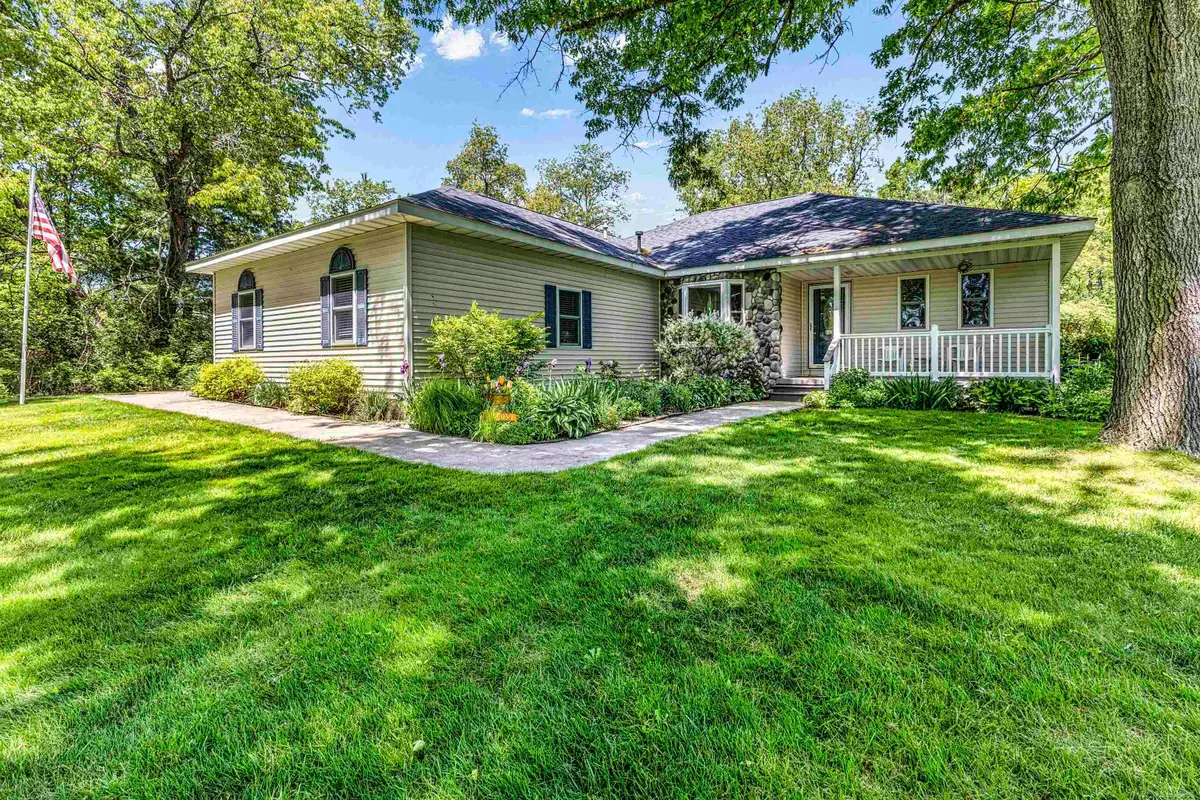 3396 Lansing RD, Roscommon, MI 48653 - #1