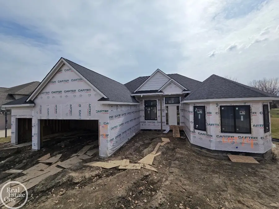 27176 Oxbow Lake DR, Chesterfield, MI 48051 - #2