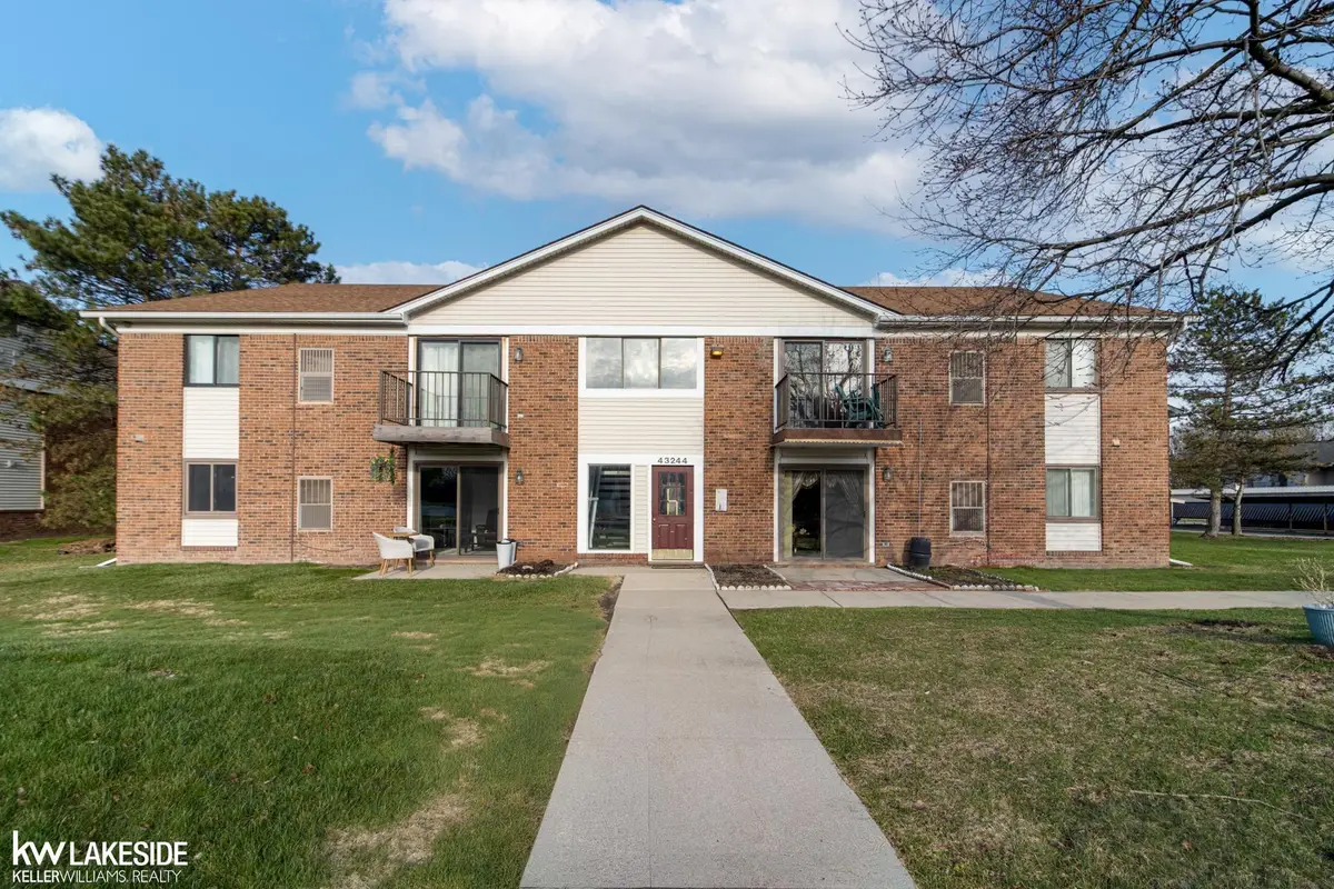 43244 Mound RD, Sterling Heights, MI 48314 - #1
