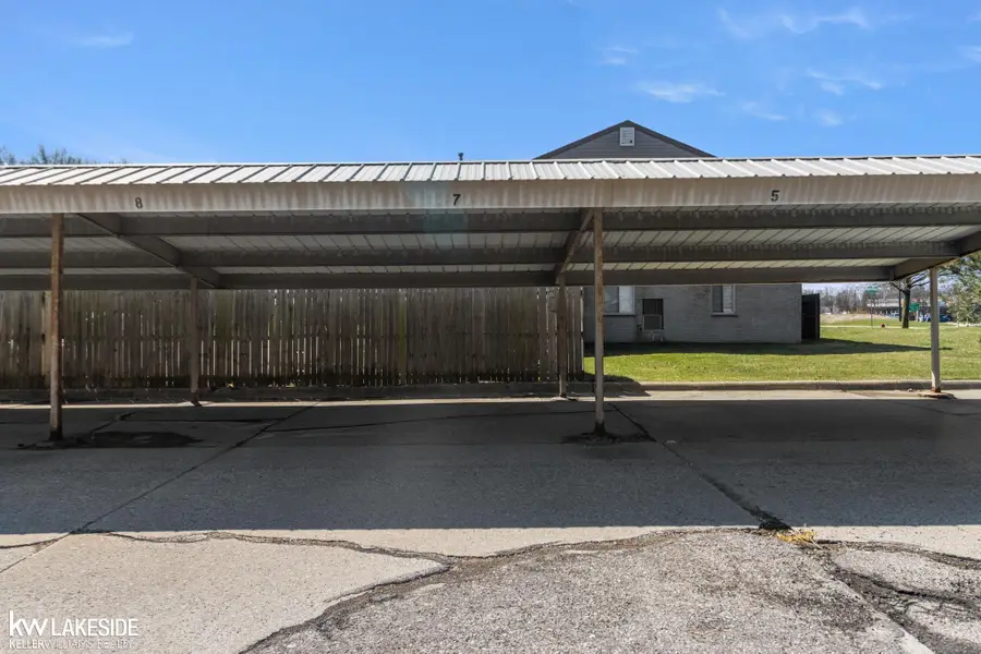 43244 Mound RD, Sterling Heights, MI 48314 - #3
