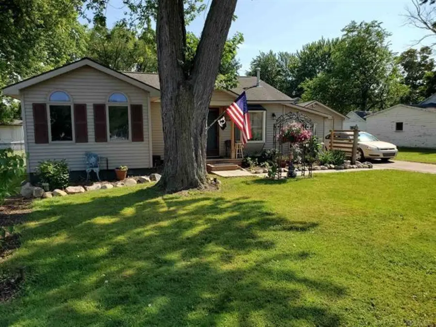 7276 Oak ST, Lexington, MI 48450 - #3