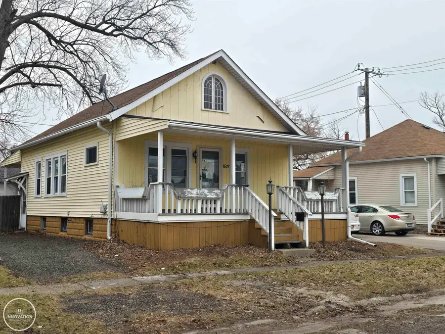 1607 Elk ST, Port Huron, MI 48060 - #2