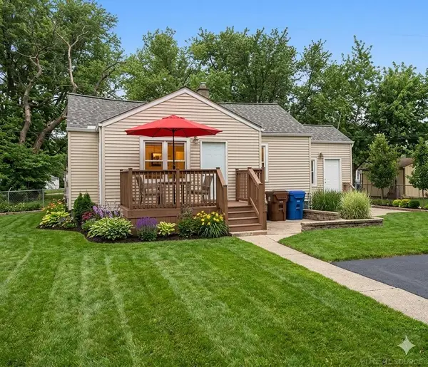 8275 Essex AVE, Warren, MI 48089