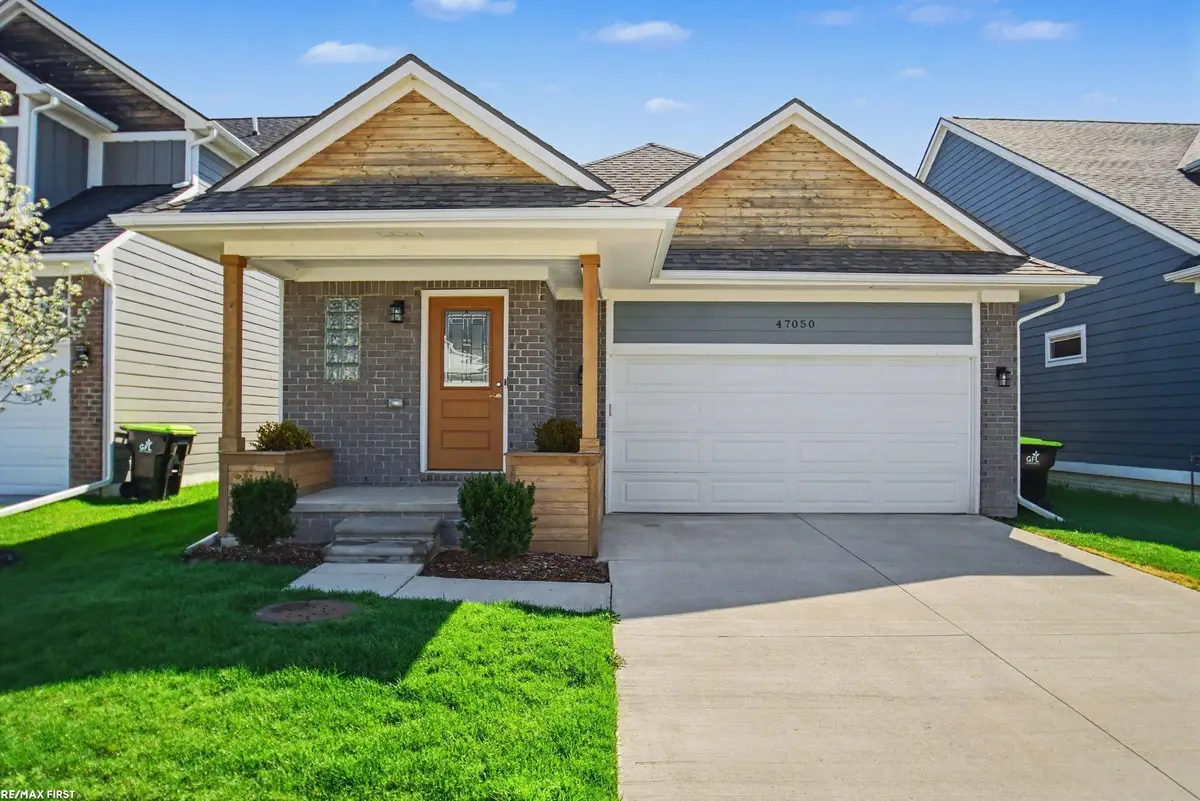 47050 Brookview DR, Chesterfield, MI 48047 - #1