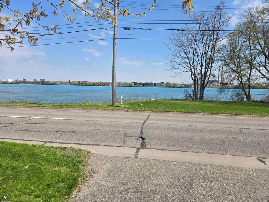 0 Military VL ST, Port Huron, MI 48060 - #2