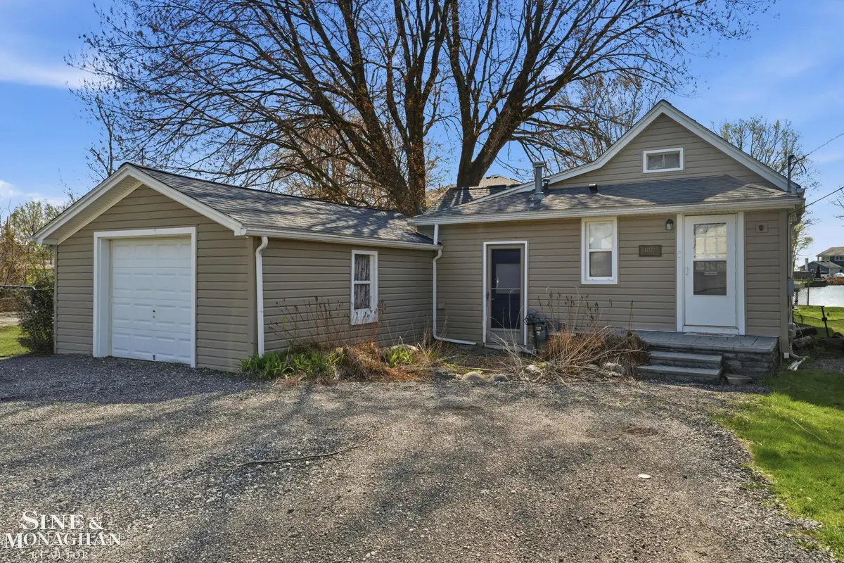 47172 Forton DR, Chesterfield, MI 48047 - #1