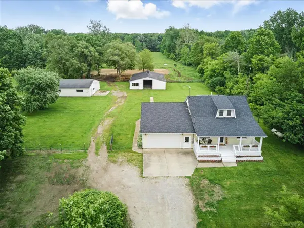13485 S Block RD, BirchRun, MI 48415