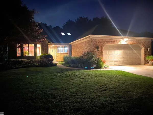 43243 RIVERWAY DR, ClintonTownship, MI 48038