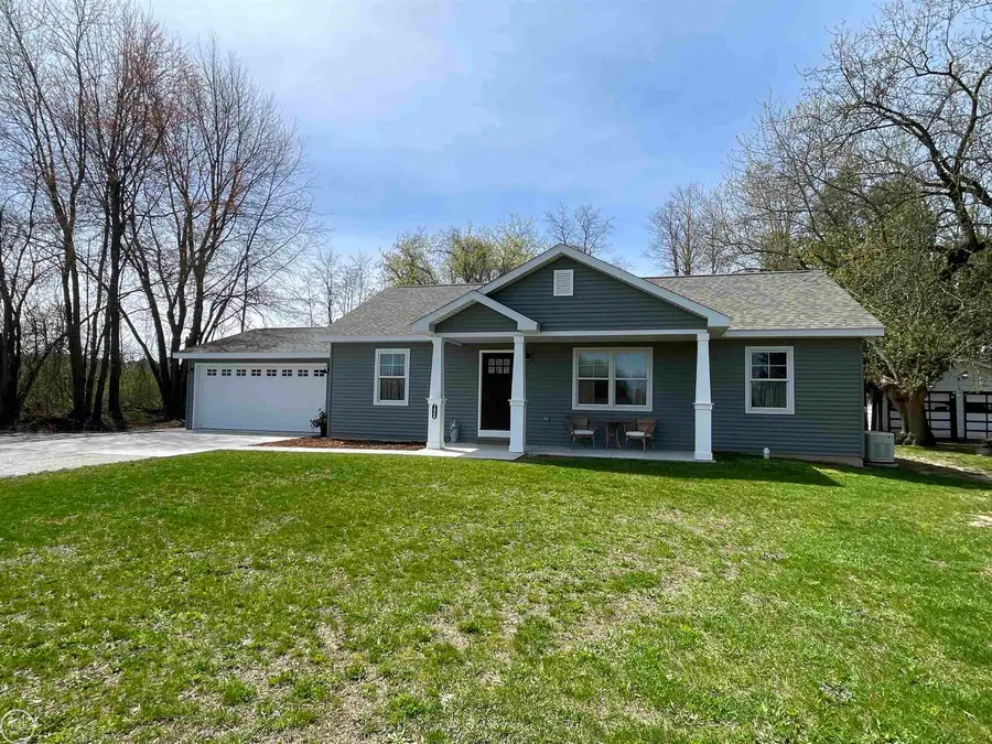 7048 Sylvia DR, Lexington, MI 48450 - #3